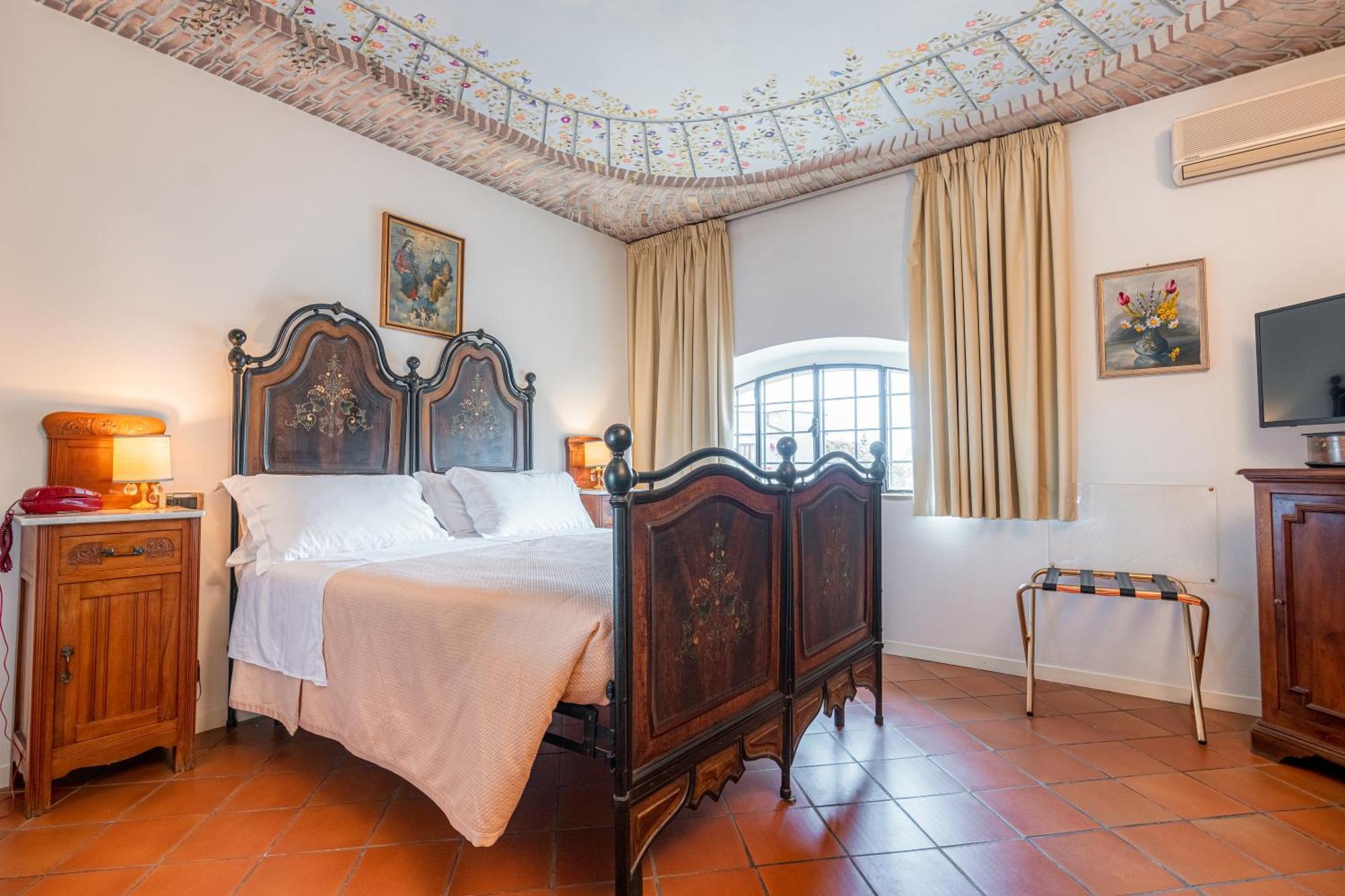 Della Porta Hotel 4*